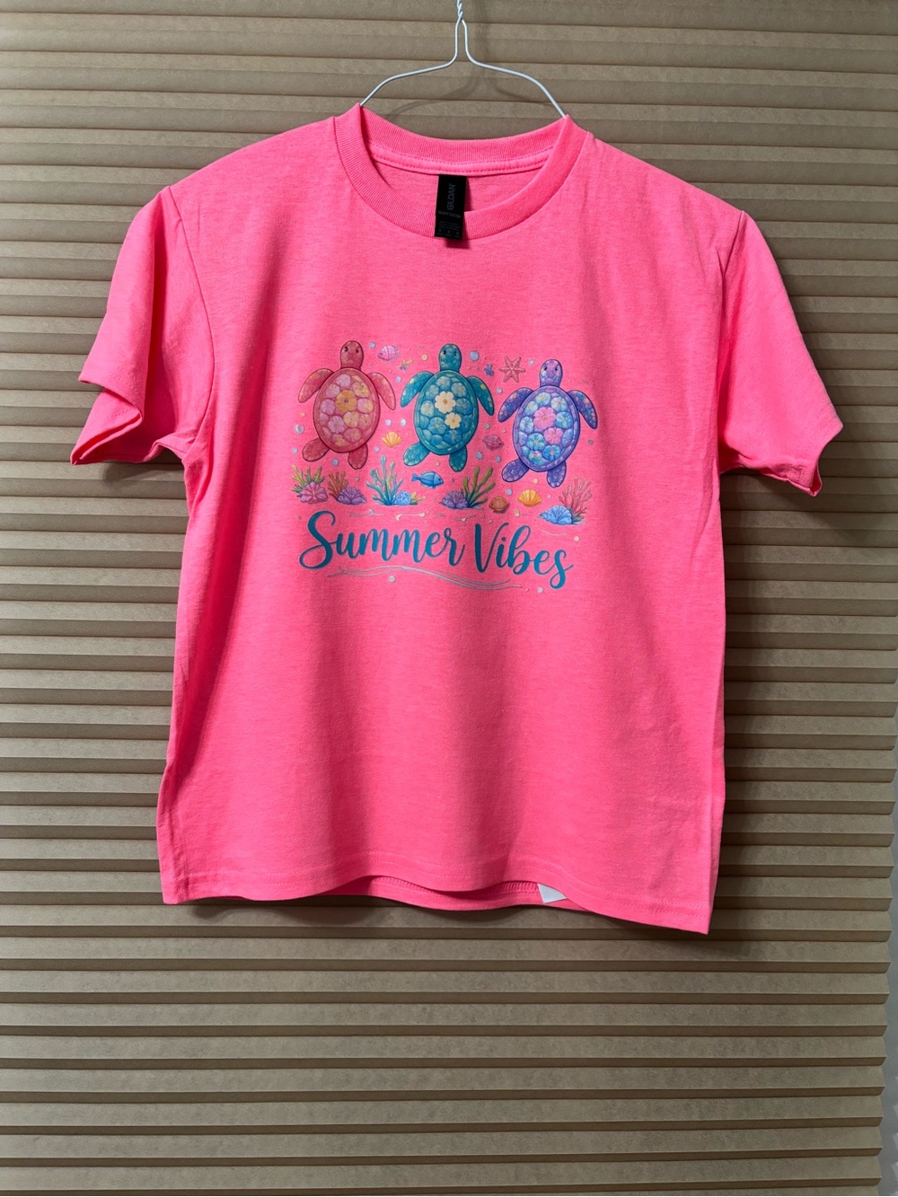 NEW size Medium Kids "Summer Vibes" Turtle Graphic Tee - Pink